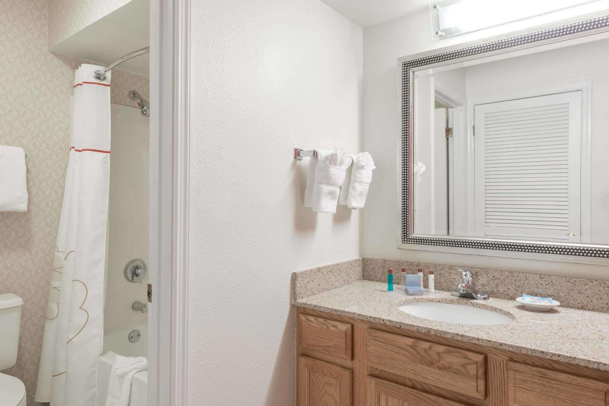 Value Suites Extended Stay - St Louis 메릴랜드하이츠 외부 사진