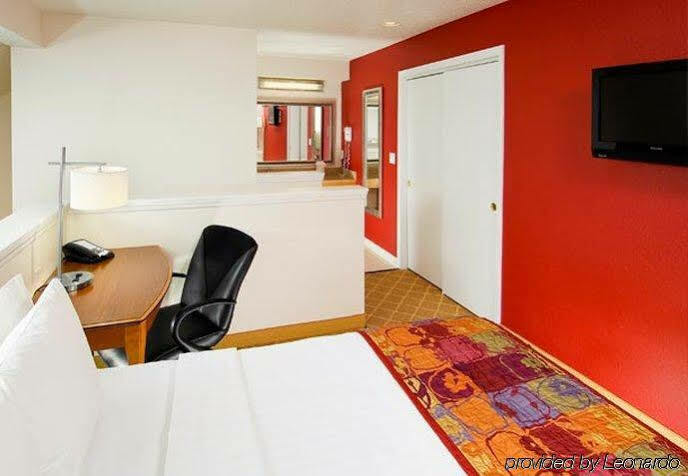 Value Suites Extended Stay - St Louis 메릴랜드하이츠 외부 사진